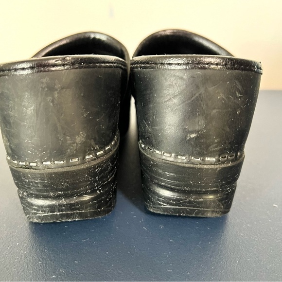 Dansko Professional Matte Black Leather Platform Slip On Clog Shoes Size 36 - Picture 11 of 16